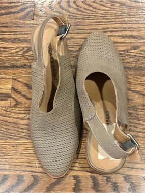 Lucky Brand Lideton Slingback shoes